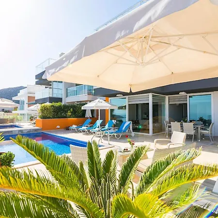 Sleeps 4 Villa