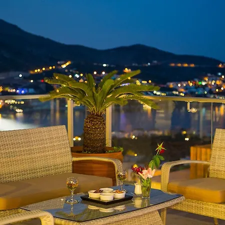 Villa Sleeps 4